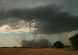 ABŞ-də tornado oldu - Xəsarət alanlar var - <span class="color_red">VİDEO</span>