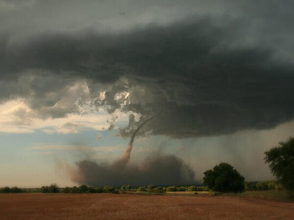 ABŞ-də tornado oldu - Xəsarət alanlar var - <span class="color_red">VİDEO</span>