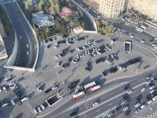 "Gənclik" metrosunun qarşısı belə OLACAQ - <span class="color_red">FOTO</span>