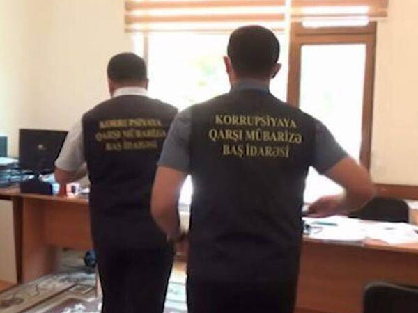 Rüşvətə görə 8 vəzifəli şəxs həbs OLUNDU