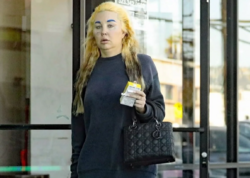 Məşhur aktrisa psixoloji xəstəlikdən sonra - <span class="color_red">FOTO</span>