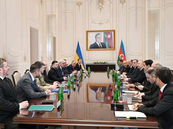 Qəbələdə İlham Əliyevin Ukrayna Prezidenti ilə geniş tərkibdə görüşü keçirilir