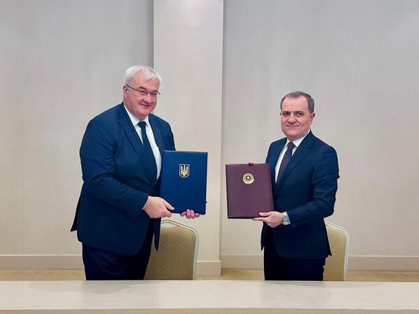 Azərbaycan və Ukrayna xarici işlər nazirləri hüquqi yardım haqqında saziş imzalayıblar - <span class="color_red">FOTO</span>