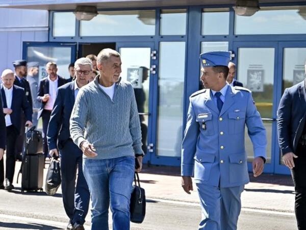 Çexiyanın Baş naziri Azərbaycana səfərə yollanıb