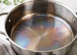 Qazandakı rəngli ləkələrin sirri məlum oldu