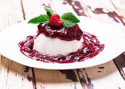 Panna Cottanın tərkibində nə var?