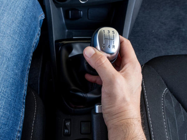 Sürücülərin çoxu bilmir -  Bu işarə nə üçündür?