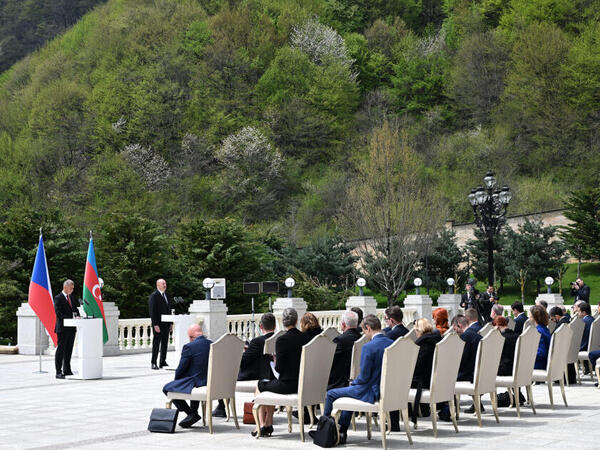 Prezident İlham Əliyev: Çexiya ilə çox fəal siyasi dialoqumuz var