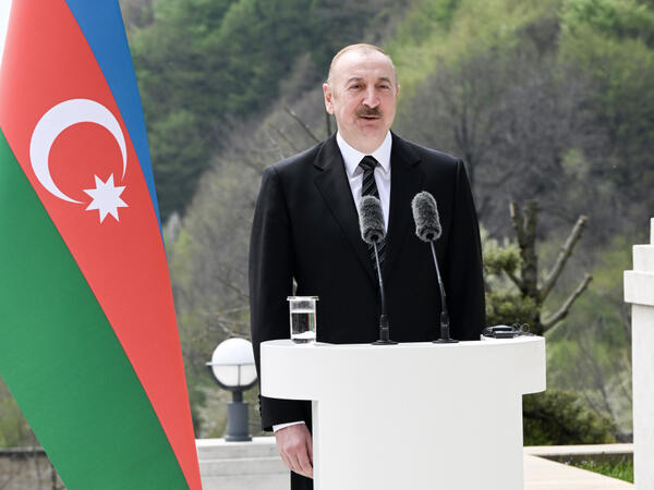 Prezident İlham Əliyev: Hərbi təyinatlı məhsulların birgə istehsalı ilə bağlı konkret layihələr üzərində danışıqlar gedir