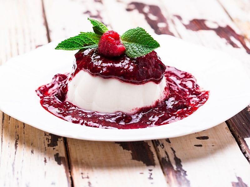 Panna Cottanın tərkibində nə var?