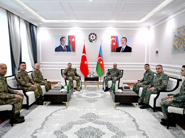 Hikmət Mirzəyev türkiyəli həmkarı ilə görüşdü