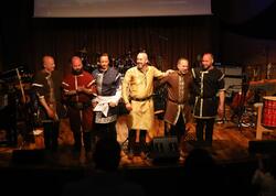 Macarıstanın “Magyar Rhapsody Projekt” qrupu Bakıda konsert proqramı ilə çıxış edib - FOTO