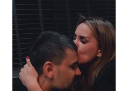 Boşanma qərarı almışdı, BARIŞDILAR - <span class="color_red">VİDEO</span>