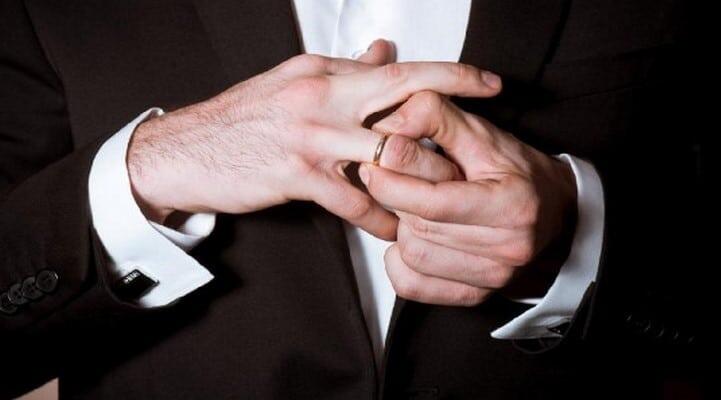 Bəzi kişilərin nişan üzüyü taxmamağının səbəbi bu İMİŞ