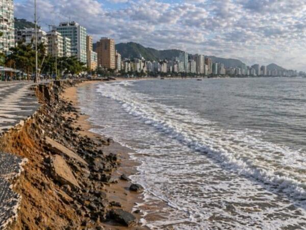 Dəniz bu şəhəri udmağa başladı: Atafona yox olmaq riski ilə üz-üzədir