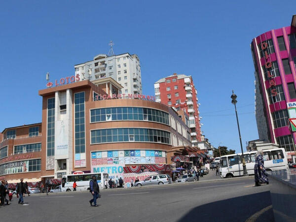Bakıda məşhur ticarət mərkəzi BAĞLANIR?