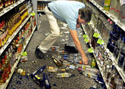 Mağazada bilmədən məhsul sındırdınsa, pul ödəməlisən? - QANUN