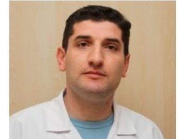 Xəstəxanadakı partlayışda ağır yaralanan həkimin FOTOsu