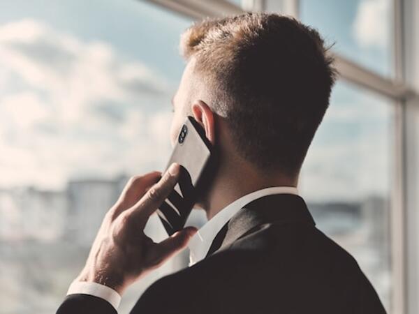 Bakıda qohumlara edilən zəng banka baha başa GƏLDİ