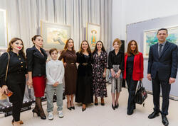 Leyla Əliyeva, Arzu Əliyeva və Alena Əliyeva “Art in Motion” sərgisini ziyarət ediblər - <span class="color_red">FOTO</span>