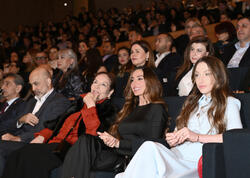 Arzu Əliyeva və Alena Əliyeva “Tağıyev: Məktəb” bədii filminin təqdimatında iştirak ediblər - <span class="color_red">FOTO</span>
