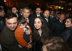 Leyla Əliyeva və Arzu Əliyeva Beynəlxalq Xalça Festivalını ziyarət ediblər - <span class="color_red">FOTO</span>