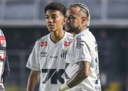 Neymar Robinyonun oğlunu vurdu