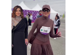 Əməkdar artist 20 yaş "GƏNCLƏŞDİ" - <span class="color_red">VİDEO </span>