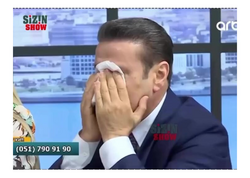 Əməkdar artsitin ifasına hönkür-hönkür AĞLADI - <span class="color_red">VİDEO </span>