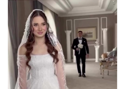 Gəlini görən bəy elə ƏZİZLƏDİ Kİ... - <span class="color_red">VİDEO</span>