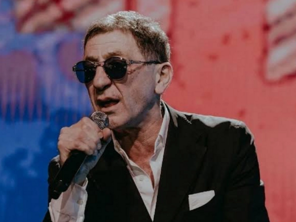 Xalq artsiti 25 ildir səhər yeməyi YEMİR
