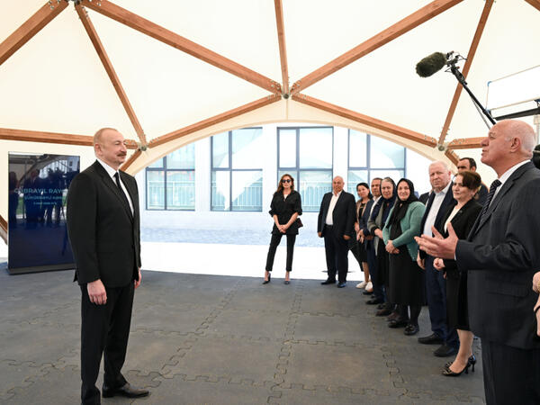 İlham Əliyev: Yaşayışla, təhsillə bağlı məsələlər həll olunduqca, məşğulluq məsələləri də həll edilir