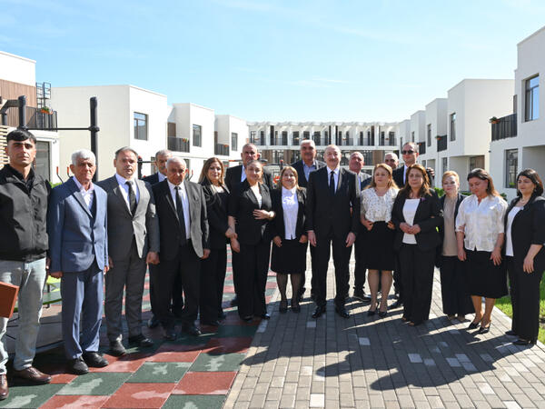 Prezident İlham Əliyev Zəngilan şəhərində sakinlərlə görüşüb, “Zangilan City Park Hotel”in təməlini qoyub - <span class="color_red">FOTO</span>