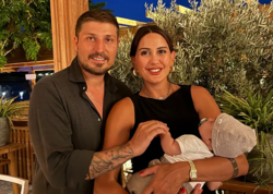 11 ay əvvəl ana olmuşdu, boşandığını açıqladı - <span class="color_red">FOTO</span>