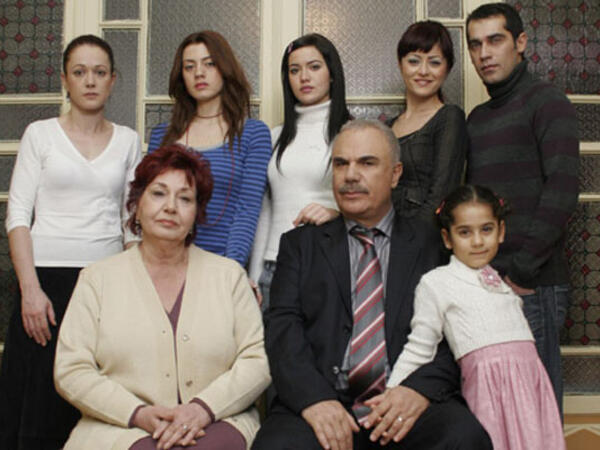"Yaprak Dökümü"nün ulduzları 18 ildən sonra bir arada... - <span class="color_red">FOTO</span>