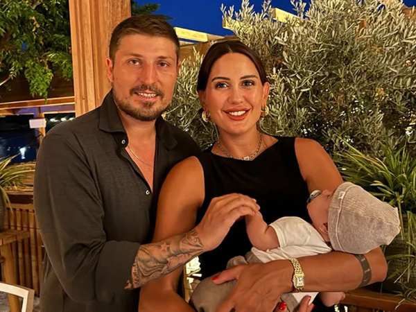11 ay əvvəl ana olmuşdu, boşandığını açıqladı - <span class="color_red">FOTO</span>