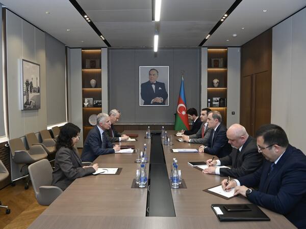 Britaniya səfirinin Azərbaycanda diplomatik fəaliyyəti başa çatıb <span class="color_red">FOTO</span>