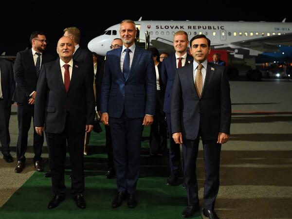 Slovakiya Milli Şurasının sədri Azərbaycana gəlib - <span class="color_red">FOTO</span>