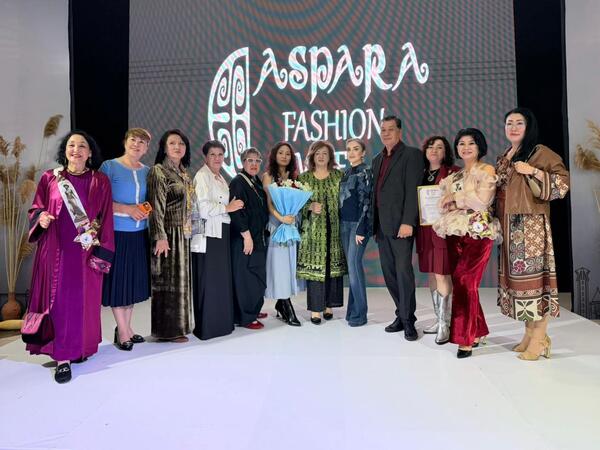 Gülnarə Xəlilova Qazaxıstanda “Upcycling” ekoloji moda konsepsiyası ilə uğur qazandı - <span class="color_red">FOTO</span>