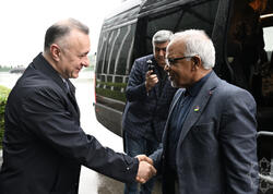 Mavriki Prezidenti Azərbaycana səfərə gəlib -  FOTO