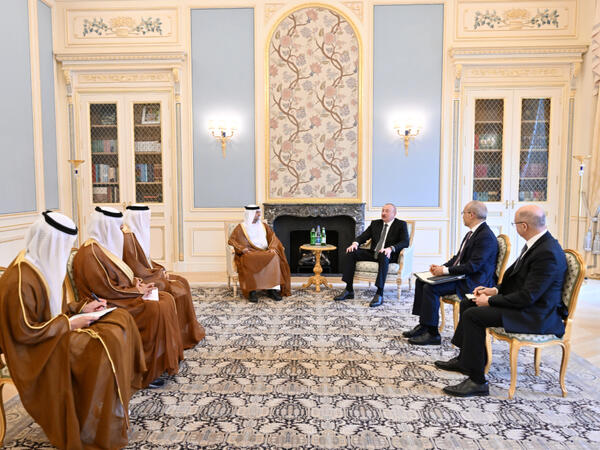 Prezident İlham Əliyev Suhail Al Mazroueini qəbul edib - FOTO