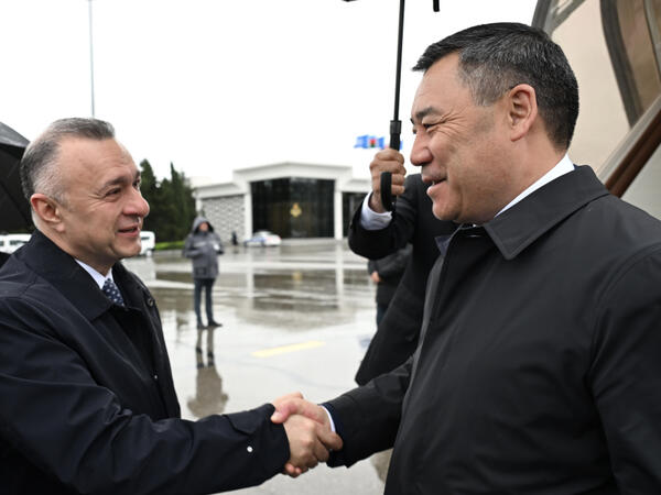 Sadır Japarov Azərbaycana səfərə gəlib