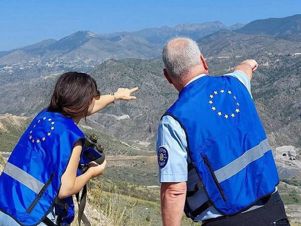 Moskva seçkilər ərəfəsində niyə Ermənistana Ukraynanı xatırlatdı?