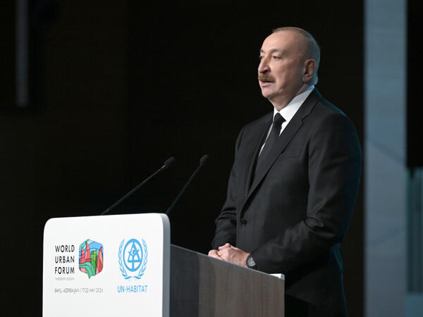 Prezident WUF13-ün açılış mərasimində Bakıda aparılan müasir şəhərsalma prosesindən misallar gətirib