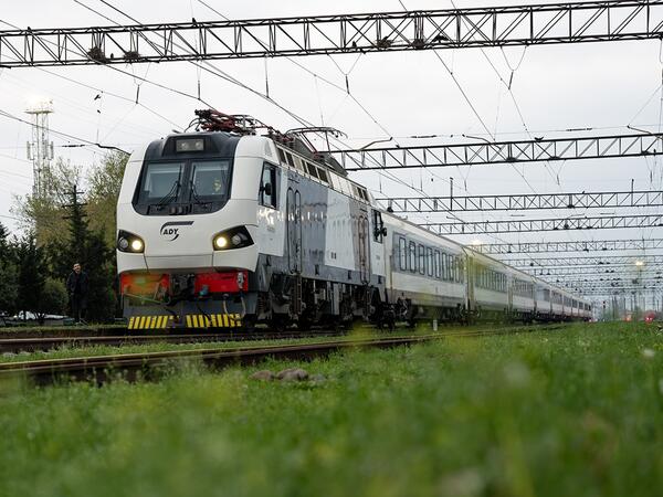 Bakı-Tbilisi-Bakı sərnişin qatarının fəaliyyəti bərpa olunur - Bu tarixdən - <span class="color_red">YENİLƏNİB</span>