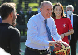 "Həftədə 3 dəfə basketbol oynayıram" - Ərdoğan - <span class="color_red">VİDEO</span>