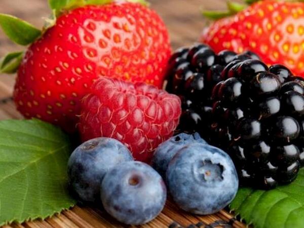 Ürək üçün ən faydalı yay giləmeyvəsi hansıdır?