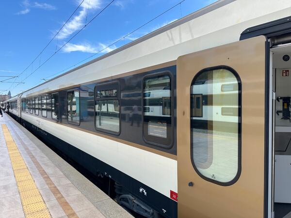 Bakı–Tbilisi–Bakı qatarında siniflər üzrə gedişhaqqılar AÇIQLANDI - RƏSMİ - <span class="color_red">FOTO</span>
