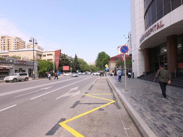 Həsən Əliyev küçəsində minib-düşmə yeri yaradılıb - <span class="color_red">FOTO</span>