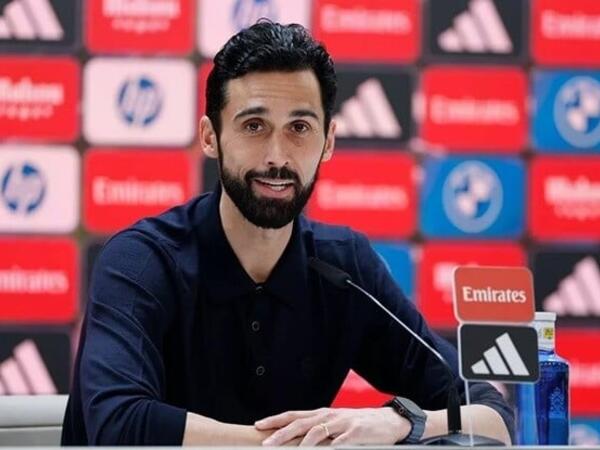 Arbeloa “Real”dan gedir